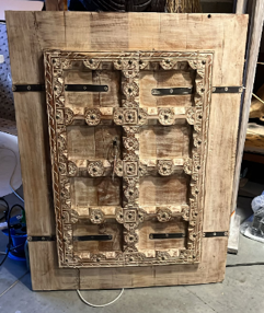Volet / Tableau en bois sculpté - PIRES