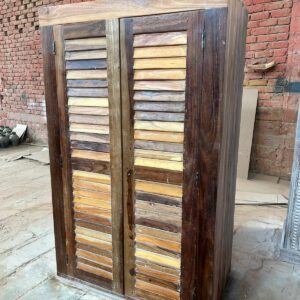Armoire en bois de neem - TAVERNIER